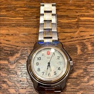 Victorinox Swiss Army with date dial